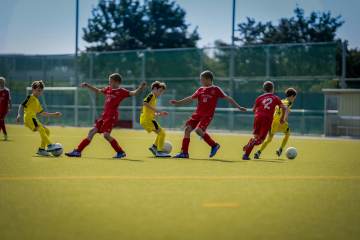 曼城高薪续约罗德里，不续约将留用至2027（配图示意）